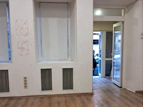 коммерческая по адресу Крещатик ул., 46-А