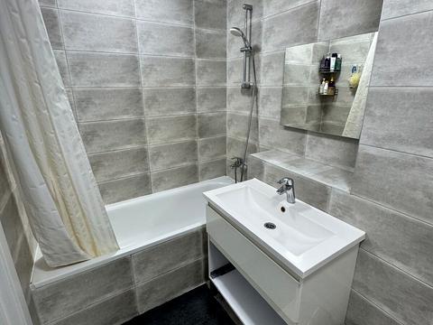 квартира по адресу Набережная ул., 11