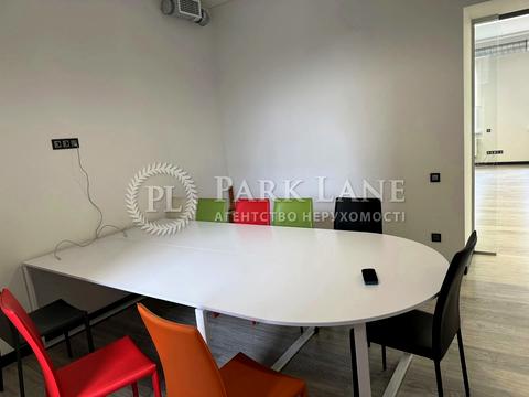 комерційна за адресою Нижній Вал вул., 31