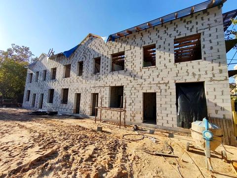 будинок за адресою Академіка Ромоданова вул. (Льва Толстого)