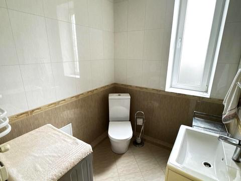 будинок за адресою с. Крихівці, Крихівці