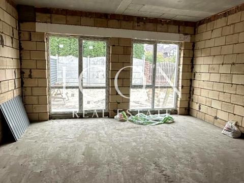 будинок за адресою Зоряна вул.