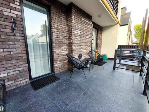 дом по адресу Коновальця