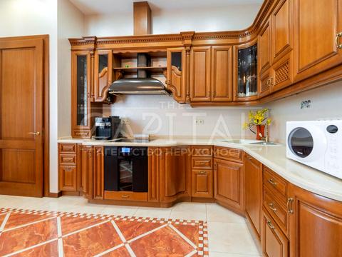 будинок за адресою Депутатська вул., 7