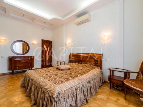 будинок за адресою Депутатська вул., 7