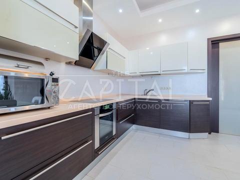 будинок за адресою Депутатська вул., 7