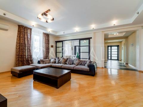 будинок за адресою Депутатська вул., 7