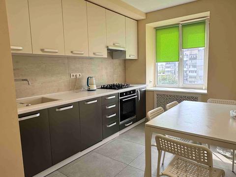 квартира за адресою Андрія Первозванного вул. (Стахурського), 2а