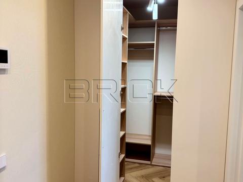 квартира за адресою Набережно-Рибальська вул., 27