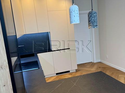 квартира за адресою Набережно-Рибальська вул., 27