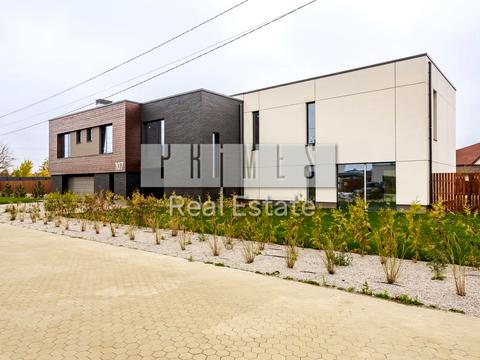 будинок за адресою Щаслива, 1