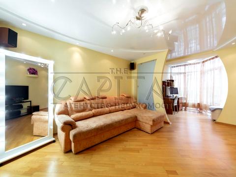 квартира по адресу Юлии Здановской ул. (Ломоносова), 52/3