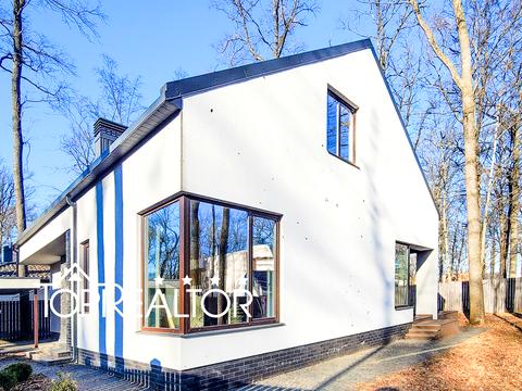 будинок за адресою Лісопарківська вул.