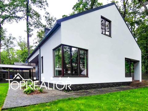 будинок за адресою Лісопарківська вул.