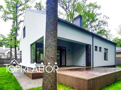 будинок за адресою Лісопарківська вул.