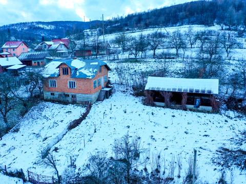 дом по адресу Карпатська