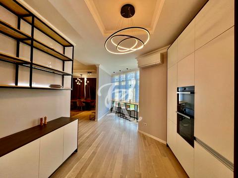 квартира за адресою Болсуновська вул. (Сергія Струтинського), 2