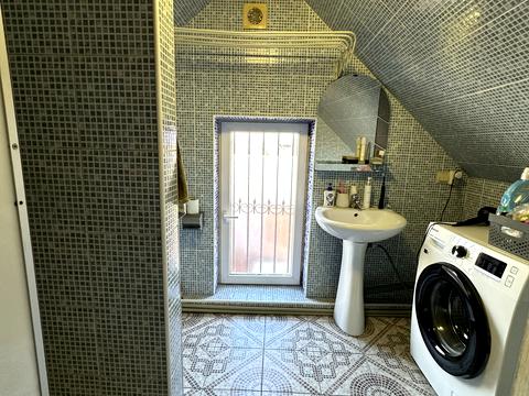 комерційна за адресою Січових Стрільців вул. (Артема), 63