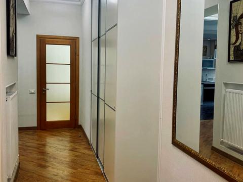 квартира за адресою Святослава Караванського вул. (Жуковського), 22