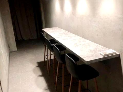 коммерческая по адресу Дмитрия Яворницкого просп. (Карла Маркса), 5