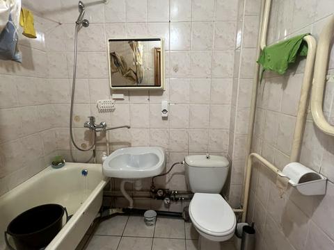 квартира за адресою Олександра Махова вул. (Жолудєва), 5-А