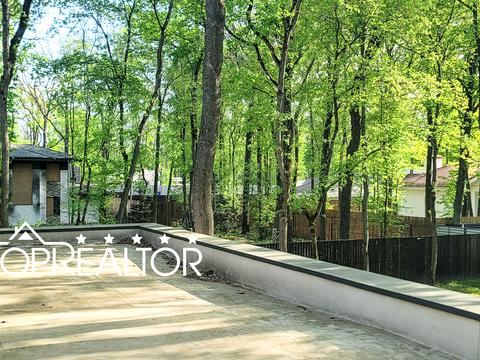 будинок за адресою Лісопарківська вул.