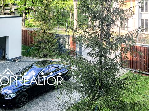 будинок за адресою Лісопарківська вул.