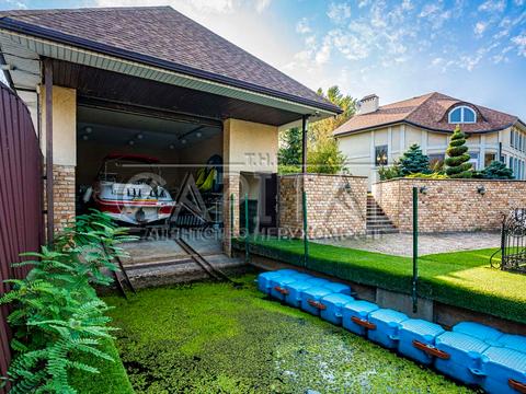 будинок за адресою Гідності вул. (Жертв Революції)