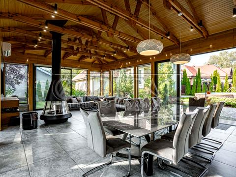 будинок за адресою Гідності вул. (Жертв Революції)