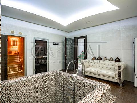 будинок за адресою Гідності вул. (Жертв Революції)