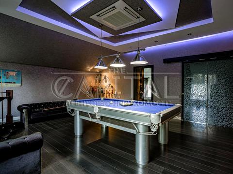 будинок за адресою Гідності вул. (Жертв Революції)