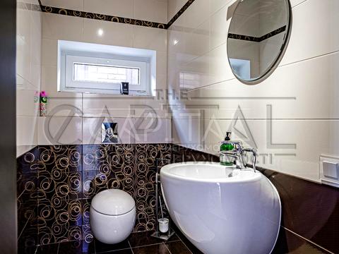 будинок за адресою Гідності вул. (Жертв Революції)