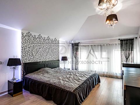 будинок за адресою Гідності вул. (Жертв Революції)