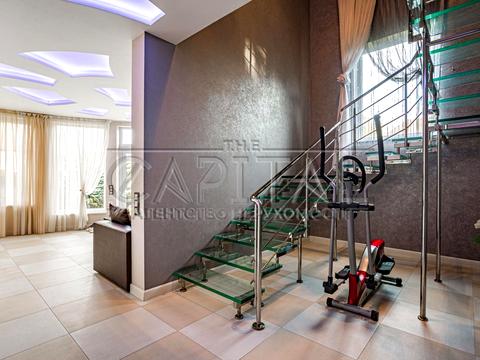 будинок за адресою Гідності вул. (Жертв Революції)