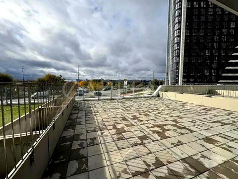 комерційна за адресою Дніпровська набережна вул., 15-К