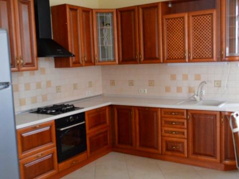 будинок за адресою с. Гатне, Зоряна вул.