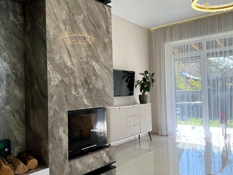 будинок за адресою с. Скнилів, Грушевського, 2е