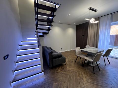 будинок за адресою Вишнева вул.