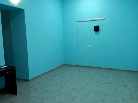 комерційна за адресою Миру просп., 1