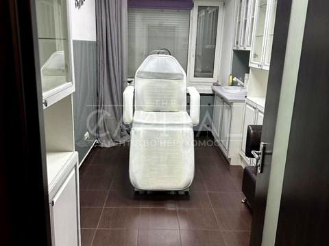 комерційна за адресою Новгород-Сіверська вул. (Новгородська), 3