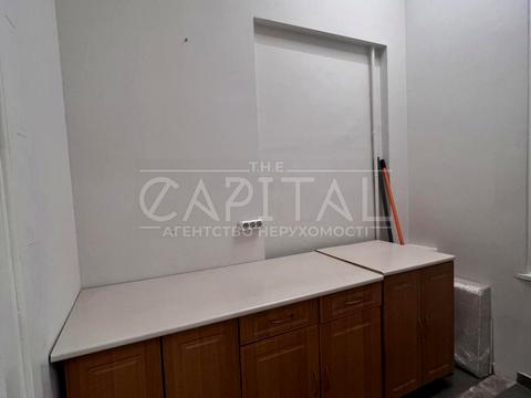 комерційна за адресою Гетьмана Павла Скоропадського вул. (Льва Толстого), 17а