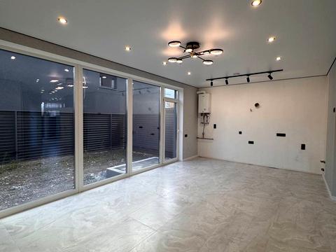 будинок за адресою Зоряна вул.