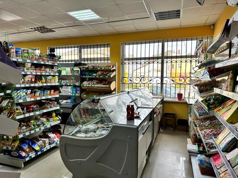 комерційна за адресою Мирона Тарнавського вул., 36