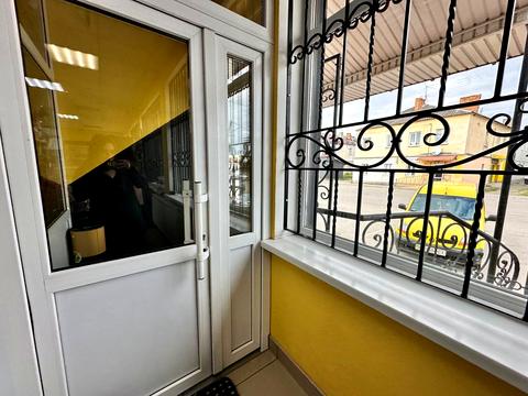 комерційна за адресою Мирона Тарнавського вул., 36