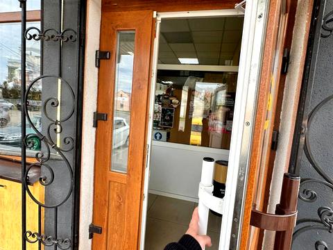 комерційна за адресою Мирона Тарнавського вул., 36