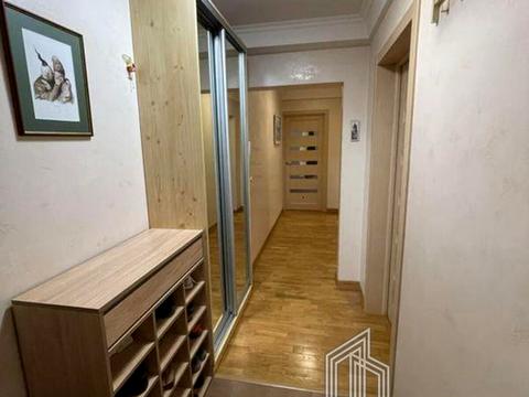 квартира за адресою Зодчих вул., 34