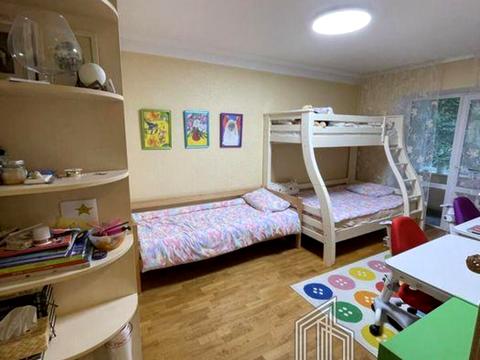 квартира за адресою Зодчих вул., 34