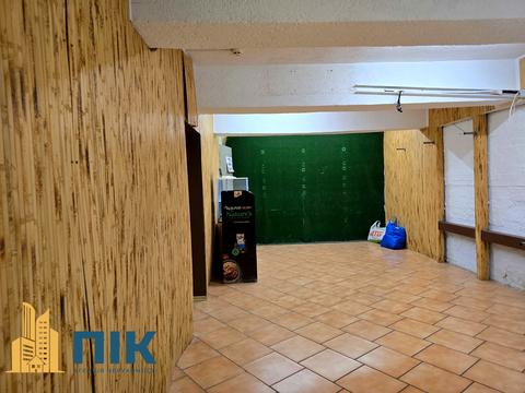 комерційна за адресою Деревлянська вул. (Якіра), 12/42