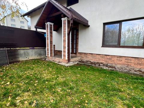 будинок за адресою Головна вул.