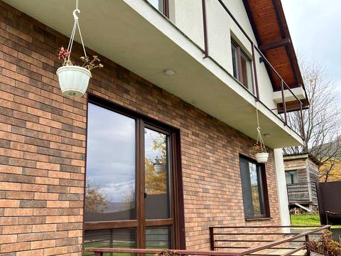 будинок за адресою Головна вул.